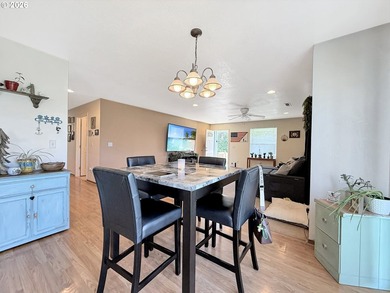 Well-maintained single-level 3 bed, 2 bath home offering 1,524 - photo 13