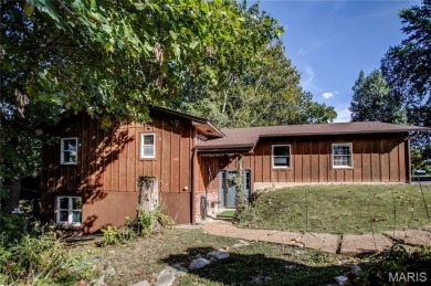Lake Home Under Contract in Brighton, Illinois