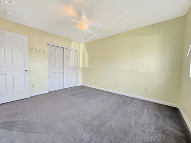 Well-maintained single-level 3 bed, 2 bath home offering 1,524 - photo 25