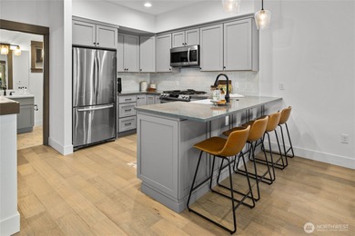 Escape to this mountain retreat in Suncadia's Cascade Reach and - photo 8