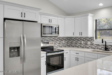 Move-in ready pool home! This beautifully remodeled 3-bedroom - photo 22