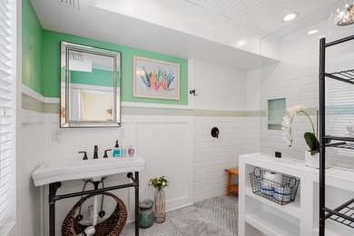 Iconic Islamorada Oceanfront Retreat. Welcome to The Last Resort - photo 35