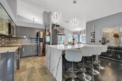 STUNNING & Large 4 Beds/2.5 Baths Home on OVERSIZED Lot, PERFECT - photo 18