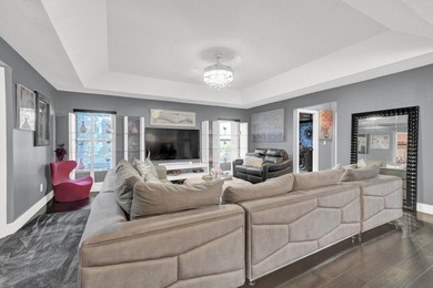 STUNNING & Large 4 Beds/2.5 Baths Home on OVERSIZED Lot, PERFECT - photo 22