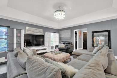 STUNNING & Large 4 Beds/2.5 Baths Home on OVERSIZED Lot, PERFECT - photo 24