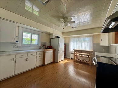 Enjoy country living on just under two acres with a beautiful - photo 14