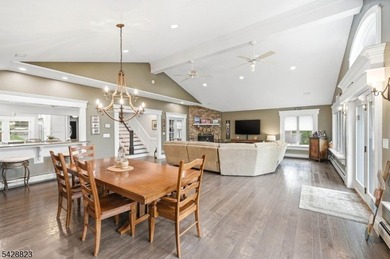 Stunning Awosting Lakefront With 4 Season Appeal. Renovations - photo 17