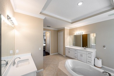 Welcome to this beautifully upgraded home located in the heart - photo 18