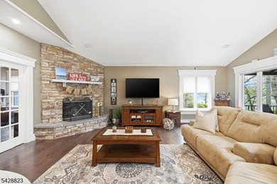 Stunning Awosting Lakefront With 4 Season Appeal. Renovations - photo 19