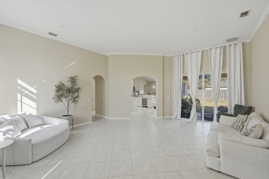 Welcome to this beautifully upgraded home located in the heart - photo 19