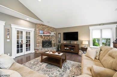 Stunning Awosting Lakefront With 4 Season Appeal. Renovations - photo 20