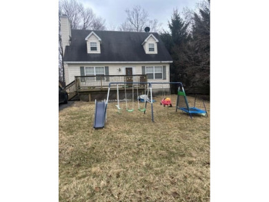 Lake Home For Sale in Tobyhanna, Pennsylvania