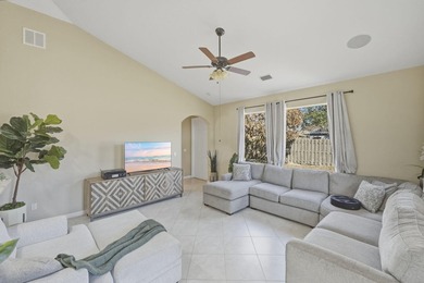 Welcome to this beautifully upgraded home located in the heart - photo 21