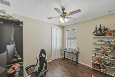Welcome to this beautifully upgraded home located in the heart - photo 31