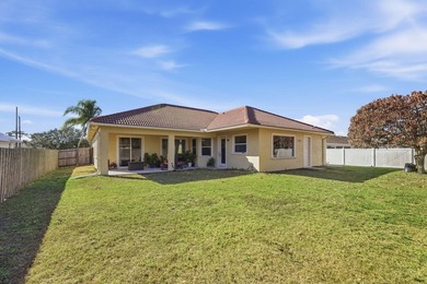 Welcome to this beautifully upgraded home located in the heart - photo 36
