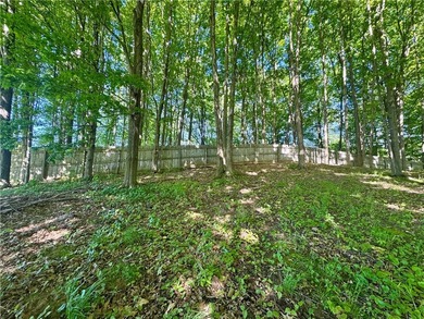 Enjoy country living on just under two acres with a beautiful - photo 41