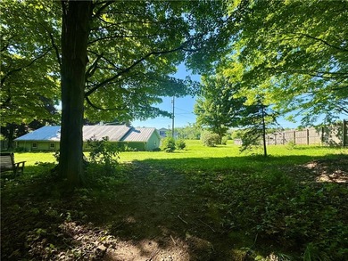 Enjoy country living on just under two acres with a beautiful - photo 43