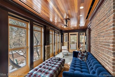 A once-in-a-lifetime opportunity to own a spectacular lakefront - photo 11
