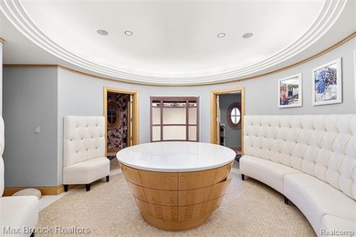 A once-in-a-lifetime opportunity to own a spectacular lakefront - photo 16