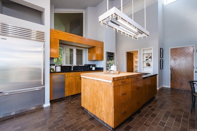 Luxury River View Retreat in River Ridge! Discover your dream