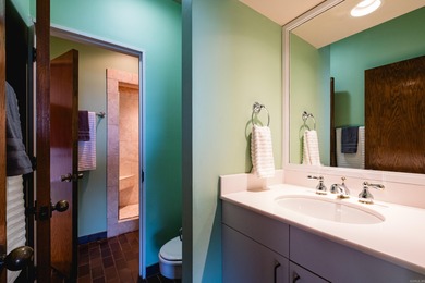 Luxury River View Retreat in River Ridge! Discover your dream