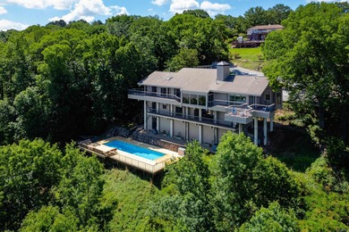 Luxury River View Retreat in River Ridge! Discover your dream