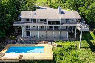 Luxury River View Retreat in River Ridge! Discover your dream