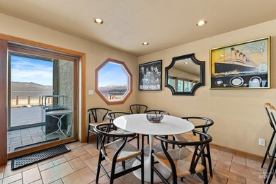 Luxurious 3-bedroom, 3 bath ground-level end unit perfectly - photo 10