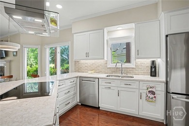 Beautiful hard coat, stucco home in the highly desirable - photo 11