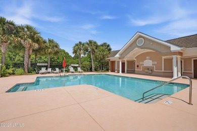 Top-floor 2 bed, 2 bath condo with stunning views overlooking - photo 23