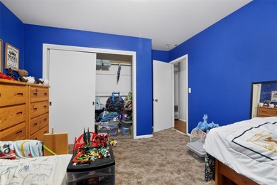 Welcome home to this spacious 3-bedroom, 2-bath single-family - photo 24