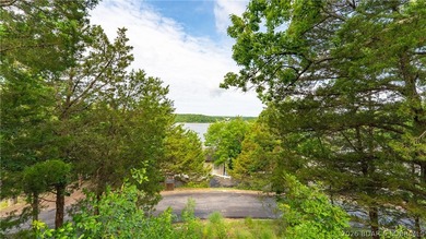 Located in the sought-after golf cart community of Tan Tar A - photo 27