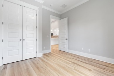 This beautifully finished 3 bed, 2.5 bath home offers 1,398 sqft - photo 27