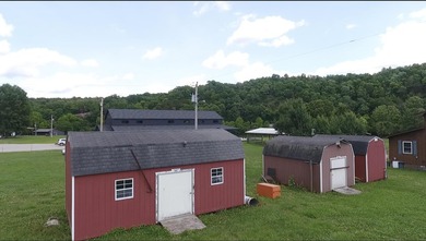 SPRING RIVER FRONT HOME - Rustic 3 bedroom, 2 bath home on - photo 27