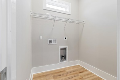 This beautifully finished 3 bed, 2.5 bath home offers 1,398 sqft - photo 29