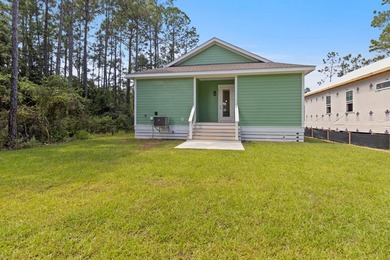 This beautifully finished 3 bed, 2.5 bath home offers 1,398 sqft - photo 32