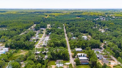 This beautifully finished 3 bed, 2.5 bath home offers 1,398 sqft - photo 44