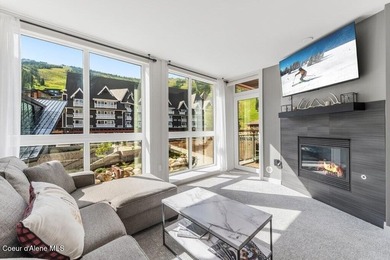 ucked in the heart of Schweitzer Village, this two-bedroom - photo 5