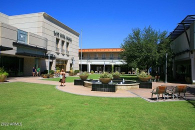 AZ Resort Style Living at its Best! Perfectly located Biltmore