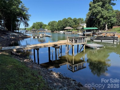 Welcome to your lakeside retreat on the highly desirable Brawley - photo 1