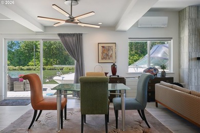 Rarely does a floating home of this caliber become available - photo 21