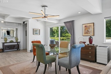 Rarely does a floating home of this caliber become available - photo 22