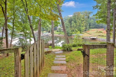 Welcome to your lakeside retreat on the highly desirable Brawley - photo 5