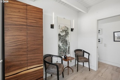 Rarely does a floating home of this caliber become available - photo 31
