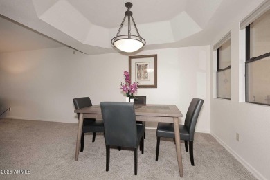 AZ Resort Style Living at its Best! Perfectly located Biltmore