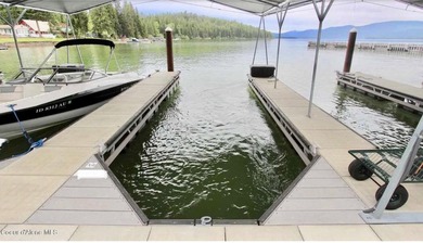 Enjoy lake and mountain views from your covered deck, a - photo 6