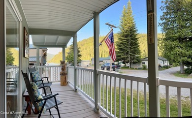 Enjoy lake and mountain views from your covered deck, a - photo 7