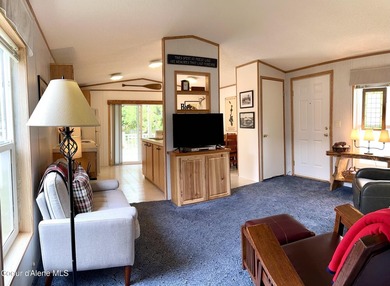 Enjoy lake and mountain views from your covered deck, a - photo 10