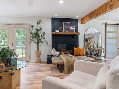 Experience the perfect blend of modern luxury and effortless - photo 2