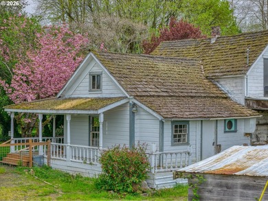 Motivated seller! This family property on the Coquille River is - photo 3